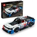 Klocki Technic 42153 Nowy Chevrolet Camaro ZL1 z serii NASCAR LEGO